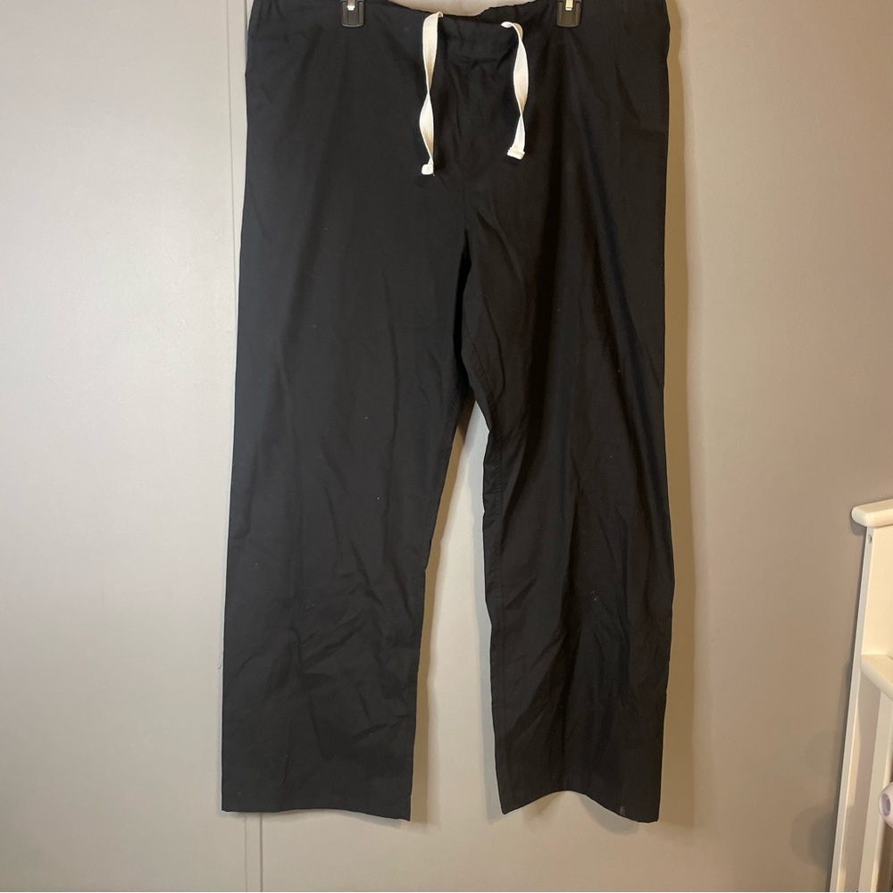 LG Men's Black with White Drawstring scrubs with stains